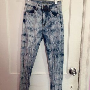 Revolt: High Waist Jeans